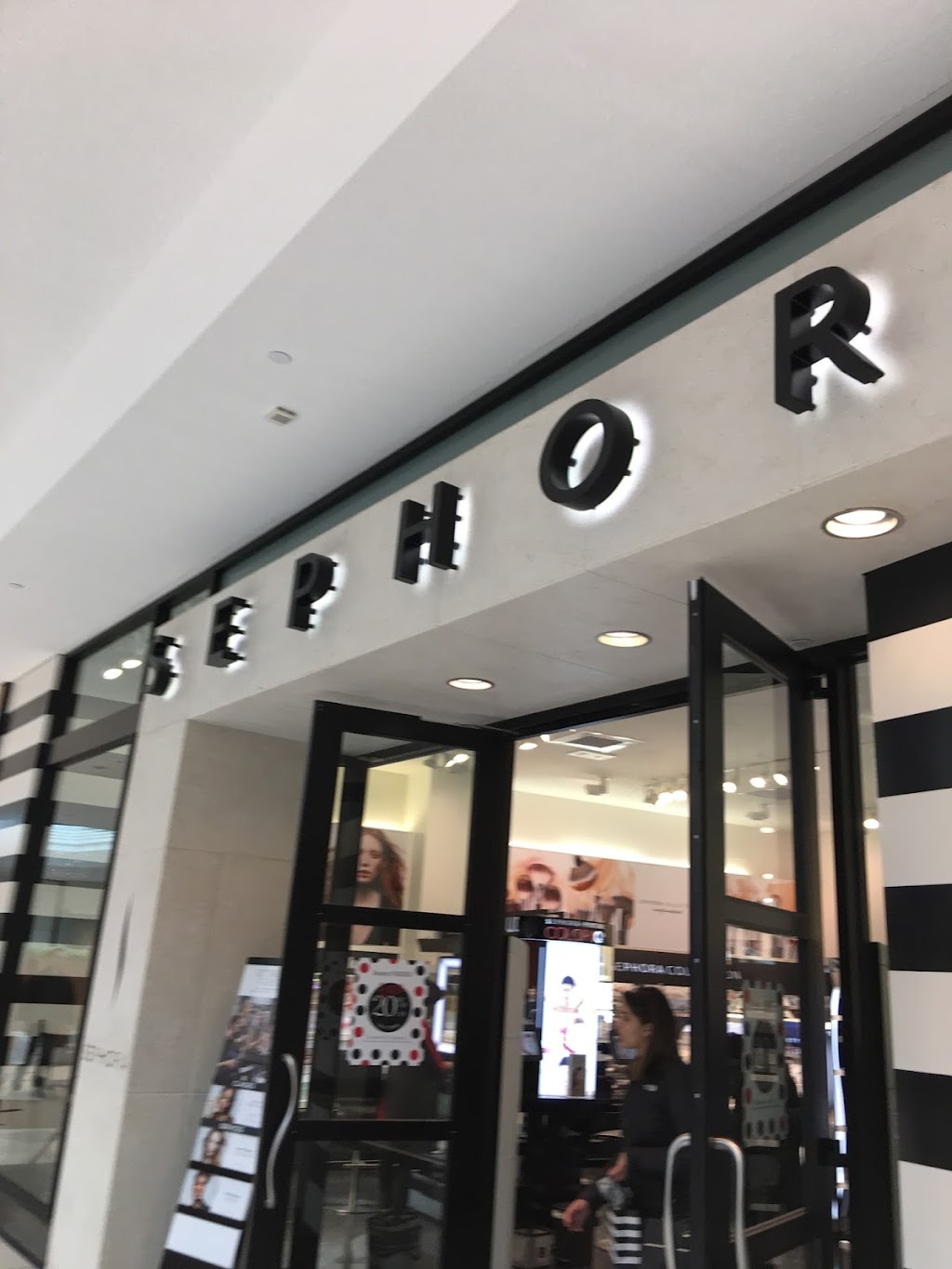 SEPHORA | 27846 Novi Rd, Novi, MI 48377, USA | Phone: (248) 347-1518