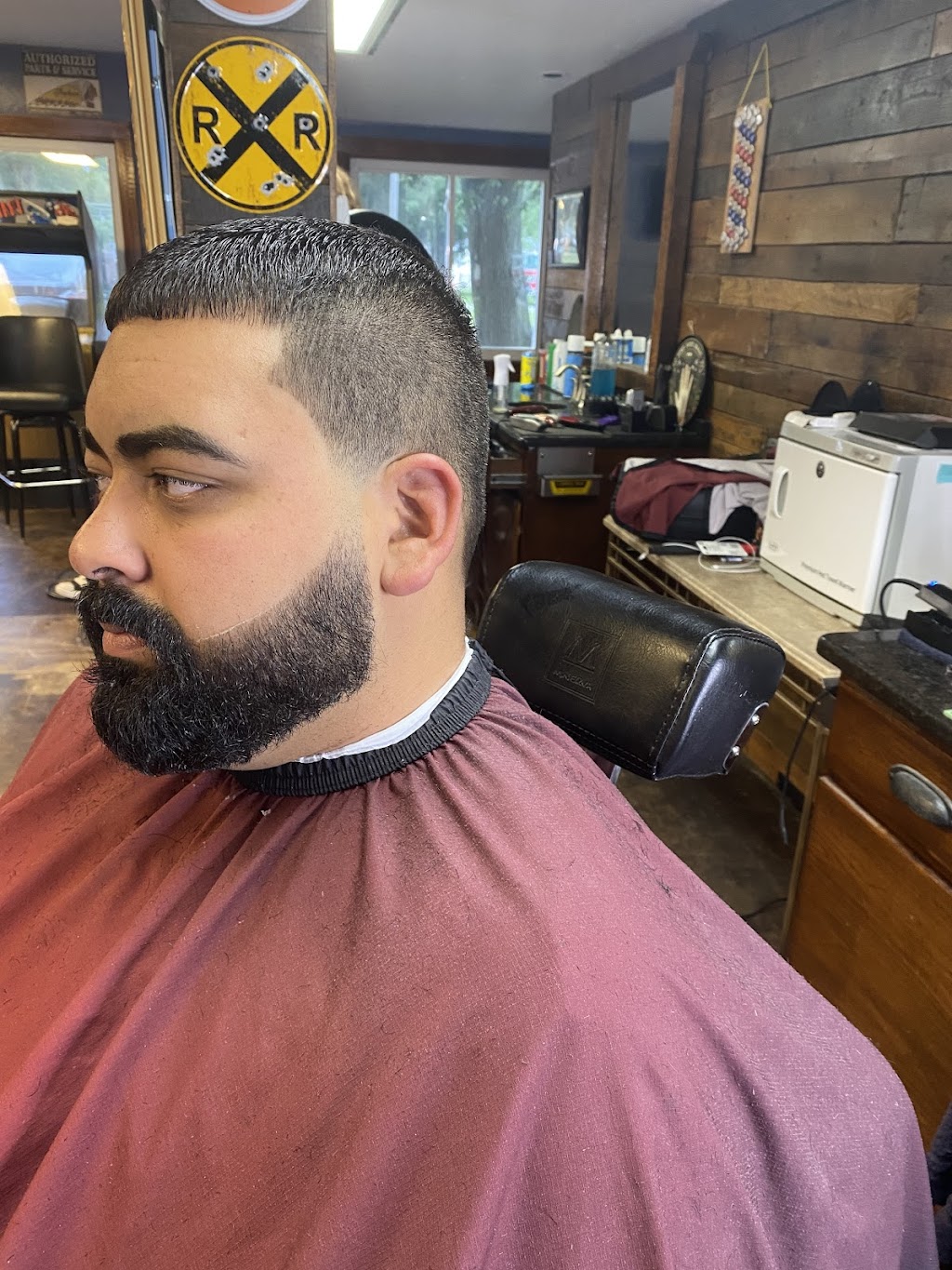 Good Vibes Barbershop | 582 Lake Rd, Chippewa Lake, OH 44215, USA | Phone: (330) 975-4054
