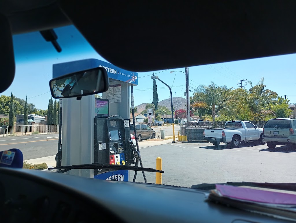 Westerngas and propane refill | 5310 La Sierra Ave, Riverside, CA 92505, USA | Phone: (951) 352-9400