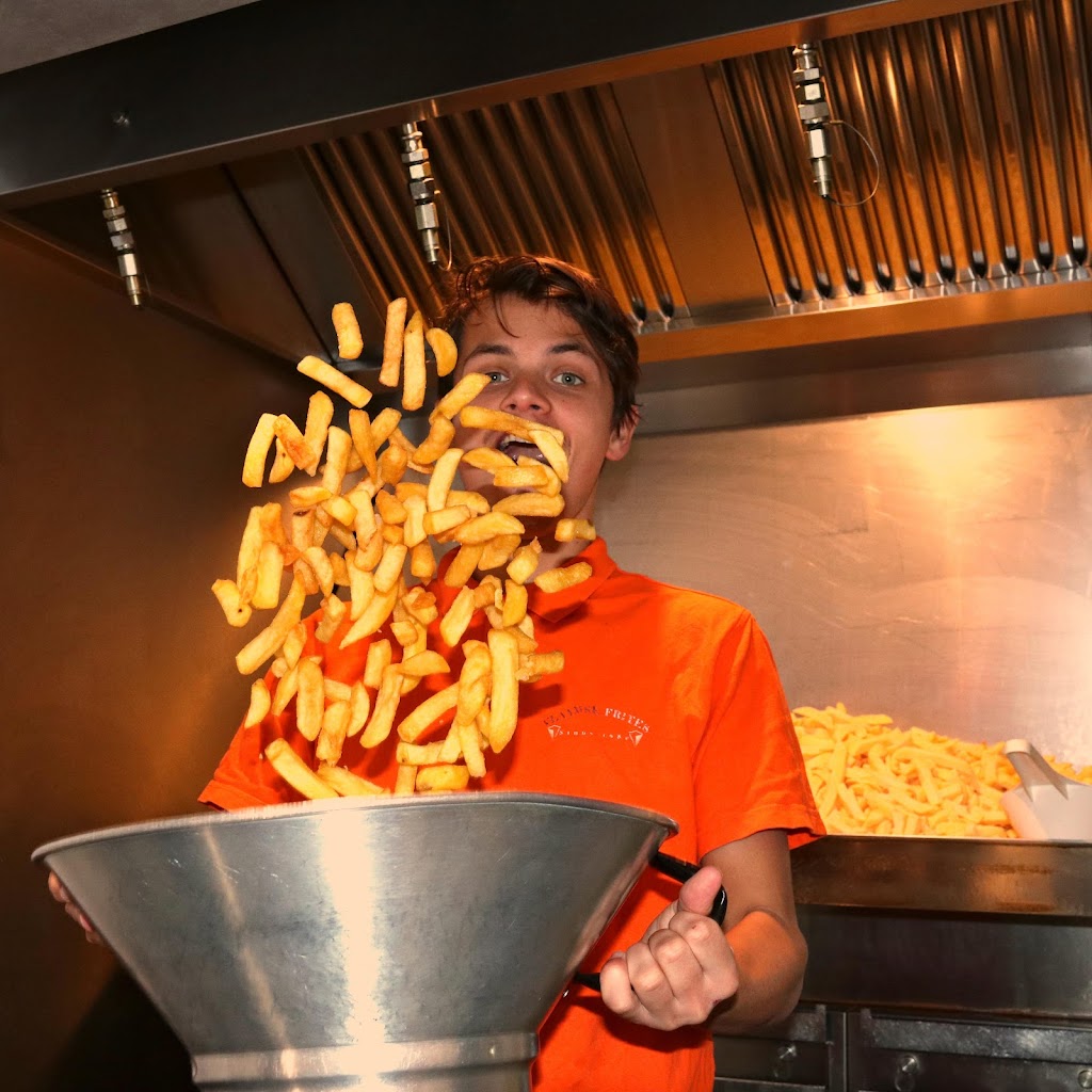 Flemish Fries Snackland | Damrak 58, 1012 LL Amsterdam, Netherlands | Phone: 020 233 6119