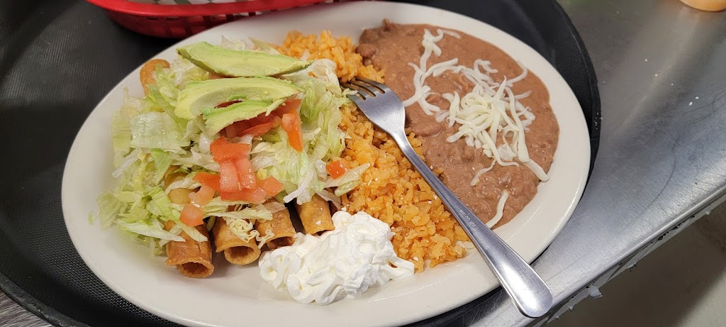 Taqueria Rosales Joshua tx | 317 N Broadway St, Joshua, TX 76058 | Phone: (817) 526-0509