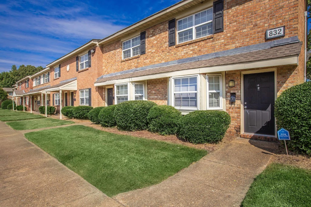 Waterside at Lynnhaven | 888 S Club House Rd, Virginia Beach, VA 23452, USA | Phone: (757) 468-3000
