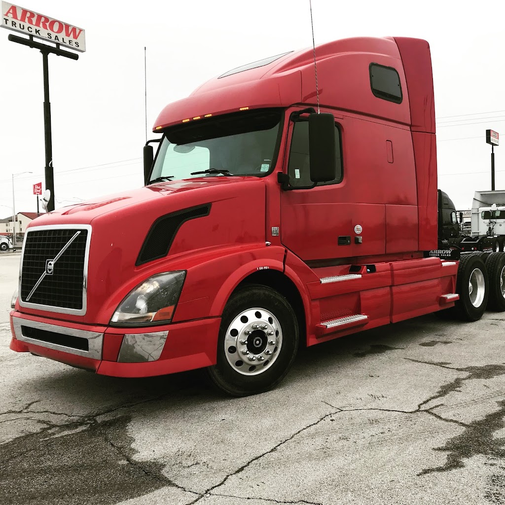 Arrow Truck Sales | 2100 Liebler Dr, Troy, IL 62294 | Phone: (618) 667-1236