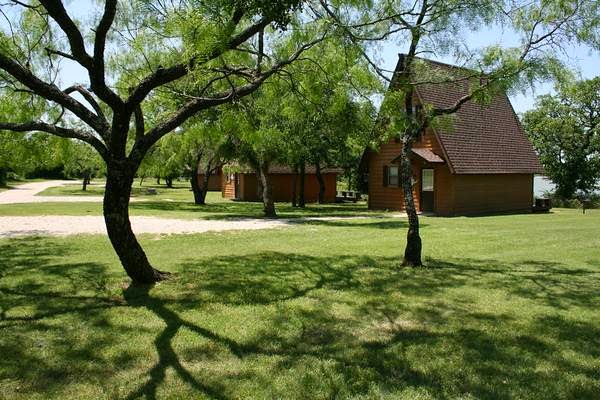 Thousand Trails Bay Landing | 2305 US-380, Bridgeport, TX 76426, USA | Phone: (940) 683-3016