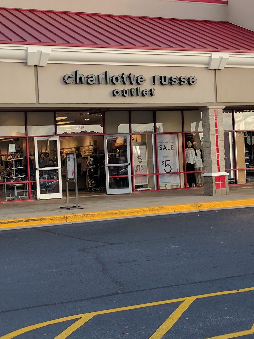 Charlotte Russe | 998 Tanger Dr Unit 207, Locust Grove, GA 30248, USA | Phone: (678) 565-4865