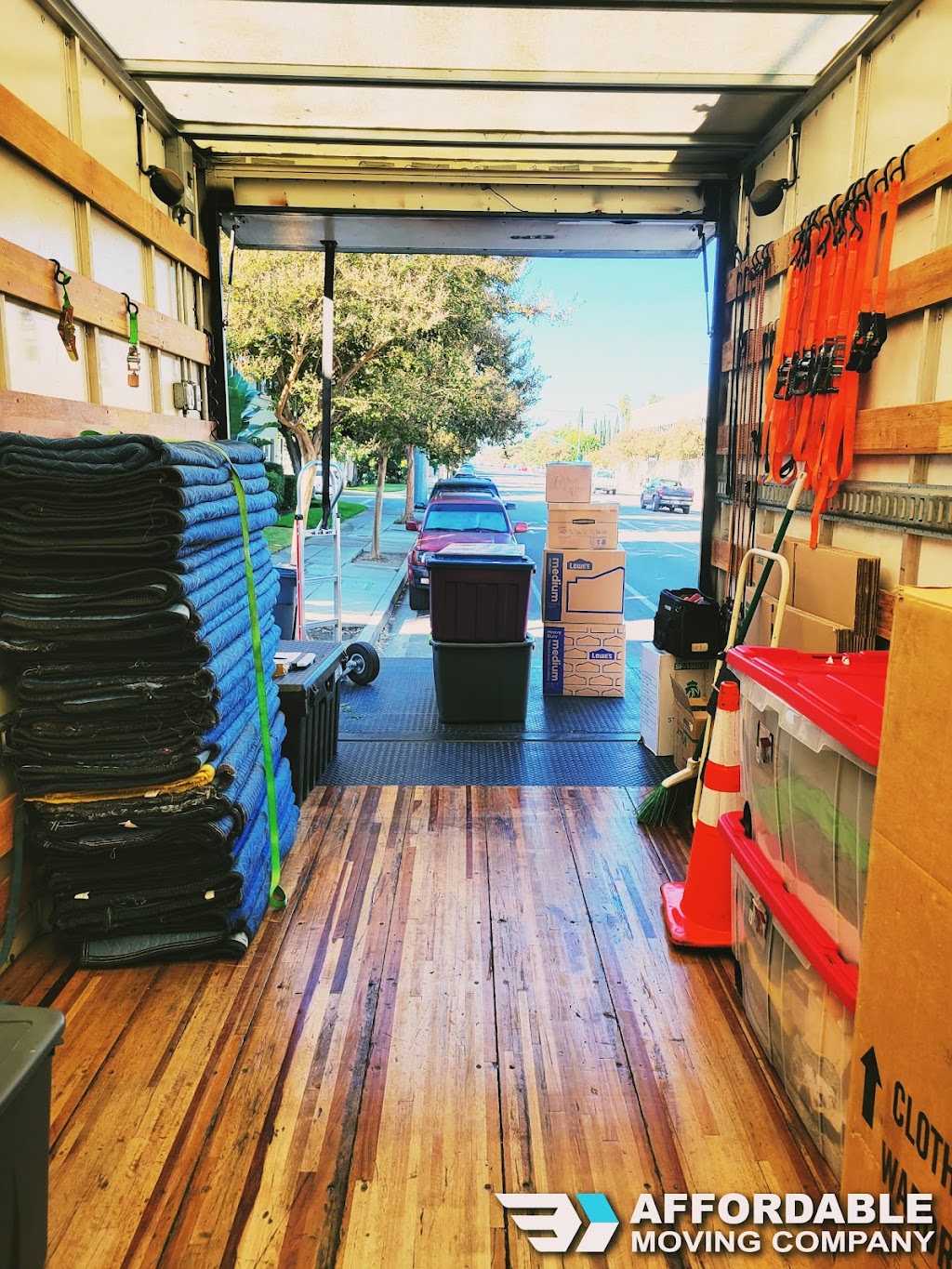 Affordable Moving Company | 5417 Russell Ave Ste 6, Los Angeles, CA 90027, USA | Phone: (213) 302-7333