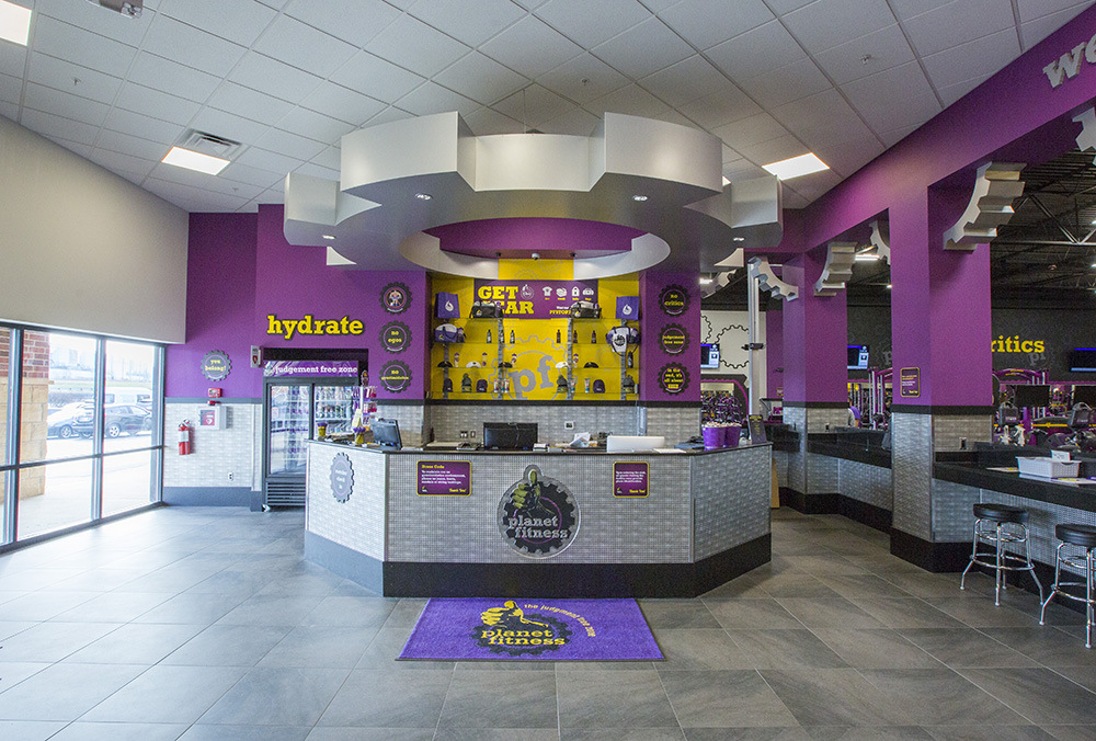 Planet Fitness | 401 W Eads Pkwy Unit 200, Lawrenceburg, IN 47025, USA | Phone: (812) 539-2191