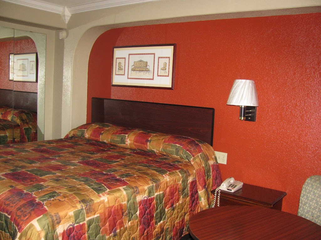 Economy Inn | 700 Middle Ln, Austin, TX 78753, USA | Phone: (512) 339-4700