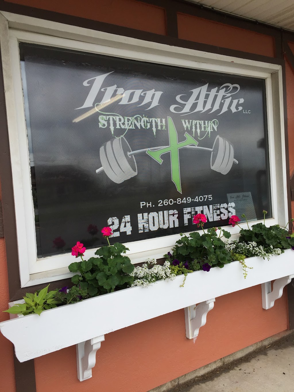 Iron Attic Fitness | Schweitzer Platz Shopping Center, 1166 US-27, Berne, IN 46711 | Phone: (260) 849-4075