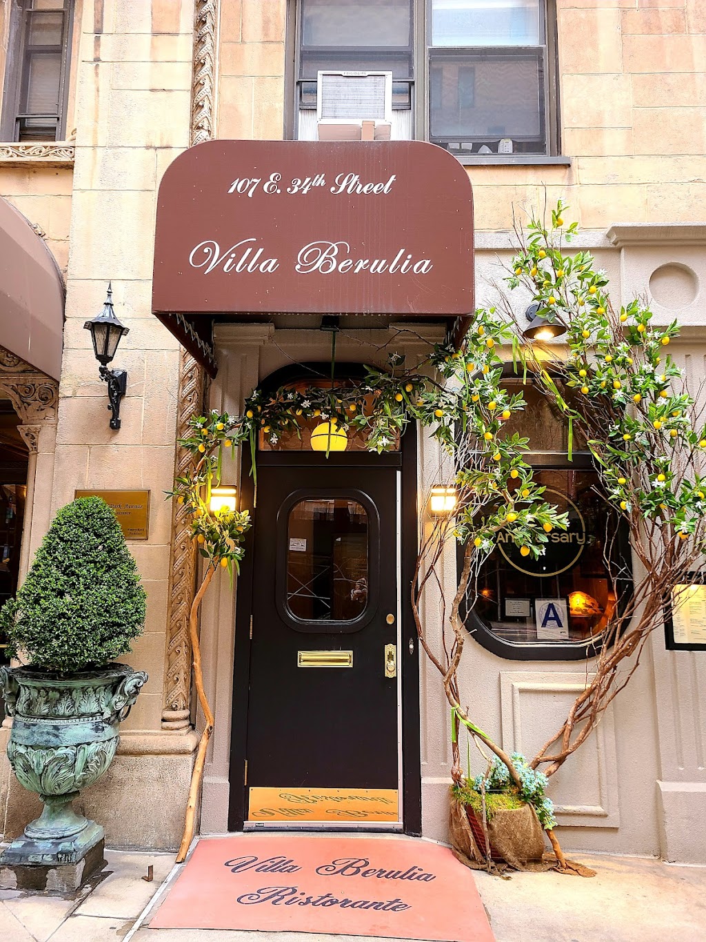 Villa Berulia | 107 E 34th St, New York, NY 10016, USA | Phone: (212) 689-1970
