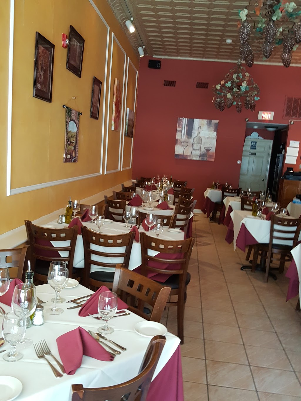 Casa Arturo Bistro | 75 Main St, Little Falls, NJ 07424, USA | Phone: (973) 837-8282