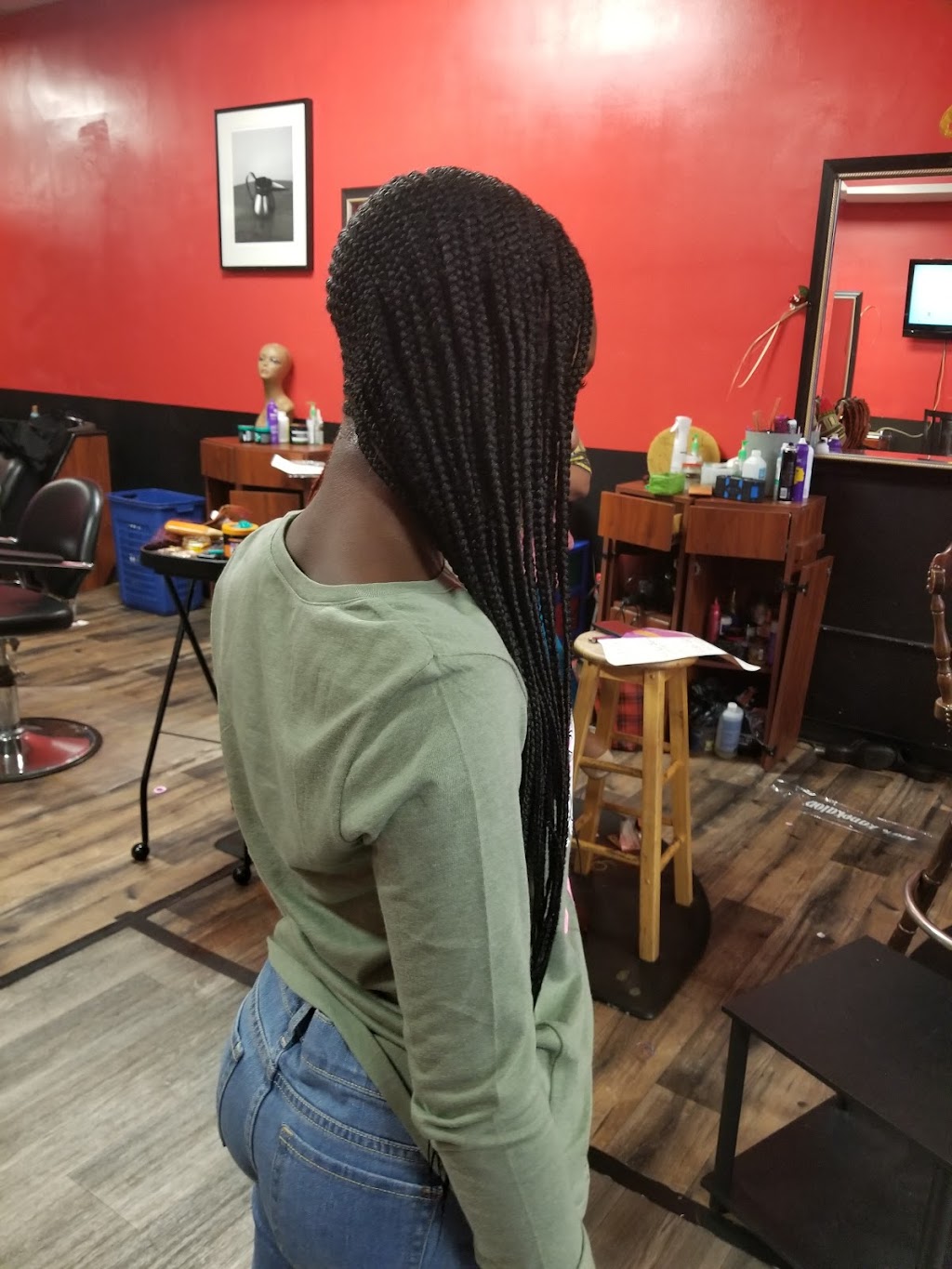 Unique hair braiding | 5627 Reisterstown Rd, Baltimore, MD 21215, USA | Phone: (410) 298-4544