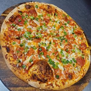 Grandstand Pizza | 1558 Magnolia Ave, El Cajon, CA 92020, USA | Phone: (619) 258-6888