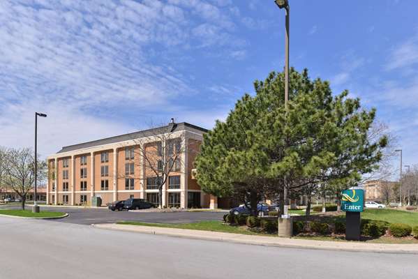 Quality Inn & Suites Matteson near I-57 | 21050 Matteson Ave, Matteson, IL 60443, USA | Phone: (708) 481-3900