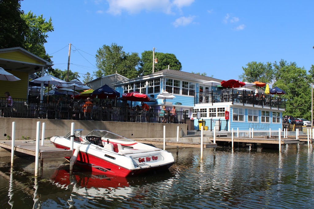 Lakelife Bar & Grill | 3687 N Barbee Rd, Warsaw, IN 46582, USA | Phone: (574) 244-2100