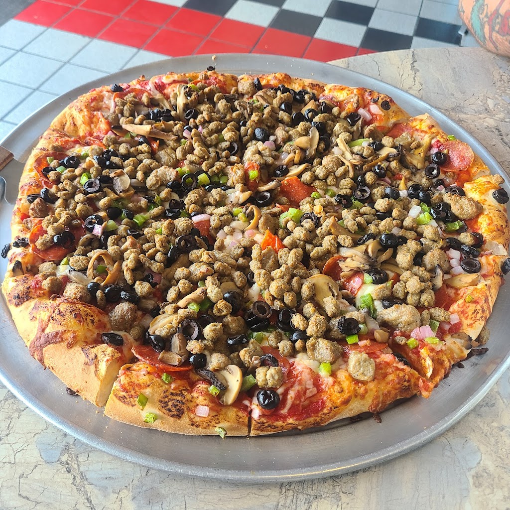 Dominos Pizza | 2417 S Seneca St A, Wichita, KS 67217, USA | Phone: (316) 260-1105