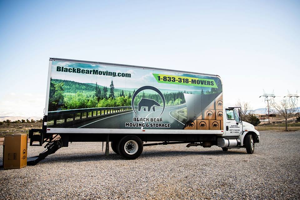 Black Bear moving and storage Oakland | 1900 Broadway, Oakland, CA 94612, USA | Phone: (510) 318-9040