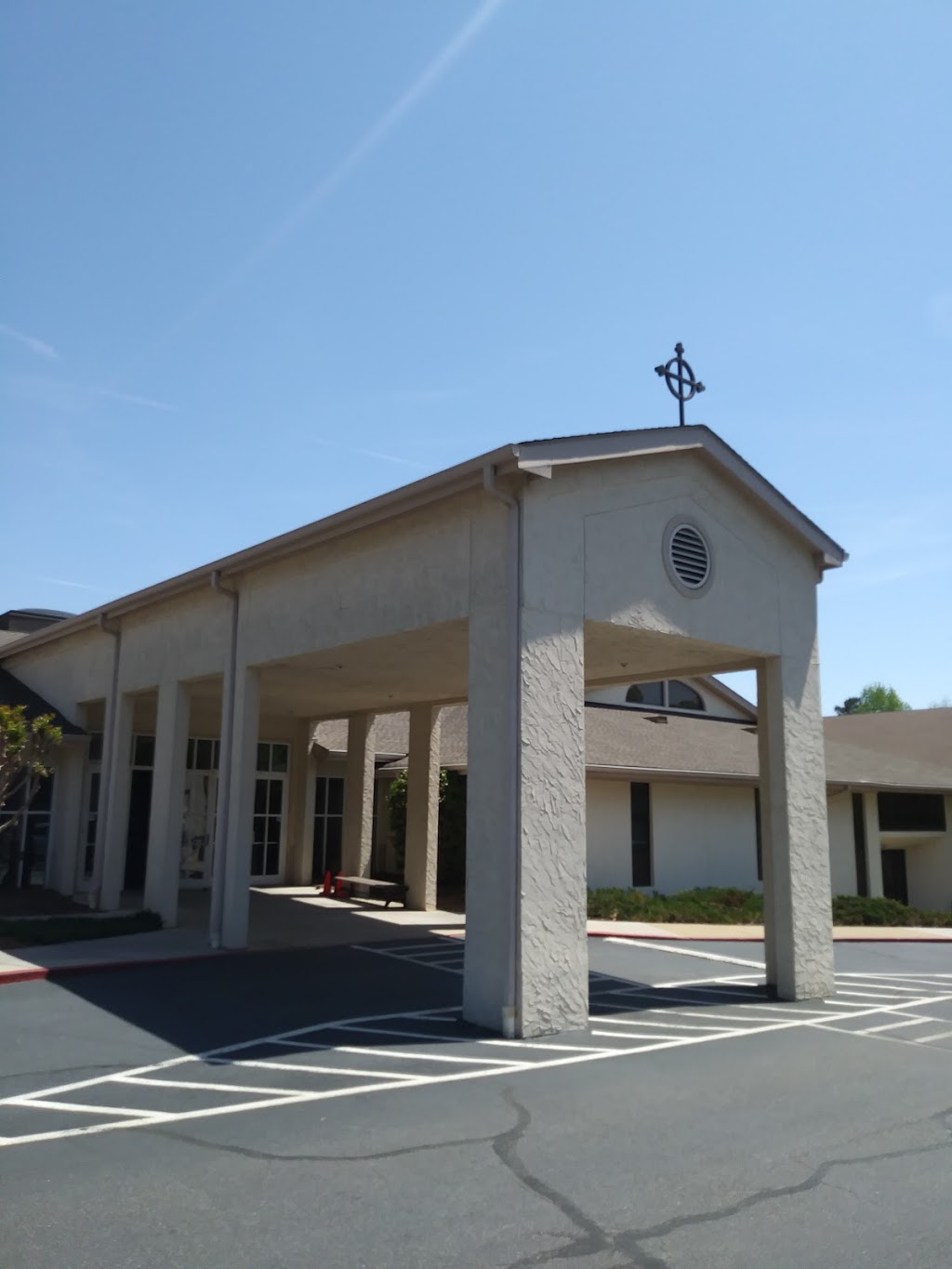 Holy Trinity Catholic Church | 101 Walt Banks Rd, Peachtree City, GA 30269, USA | Phone: (770) 487-7672