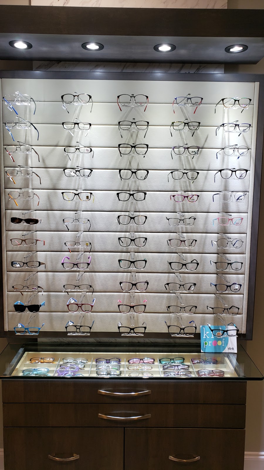 U & M Family Eyecare | 2014 Lawrenceville-Suwanee Rd, Suwanee, GA 30024, USA | Phone: (678) 649-2020