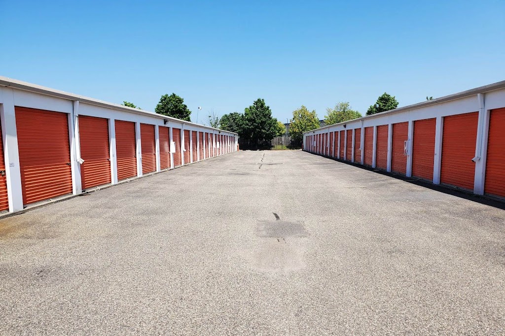 Public Storage | 11601 Lakeland Dr, Maple Grove, MN 55369, USA | Phone: (763) 392-4222