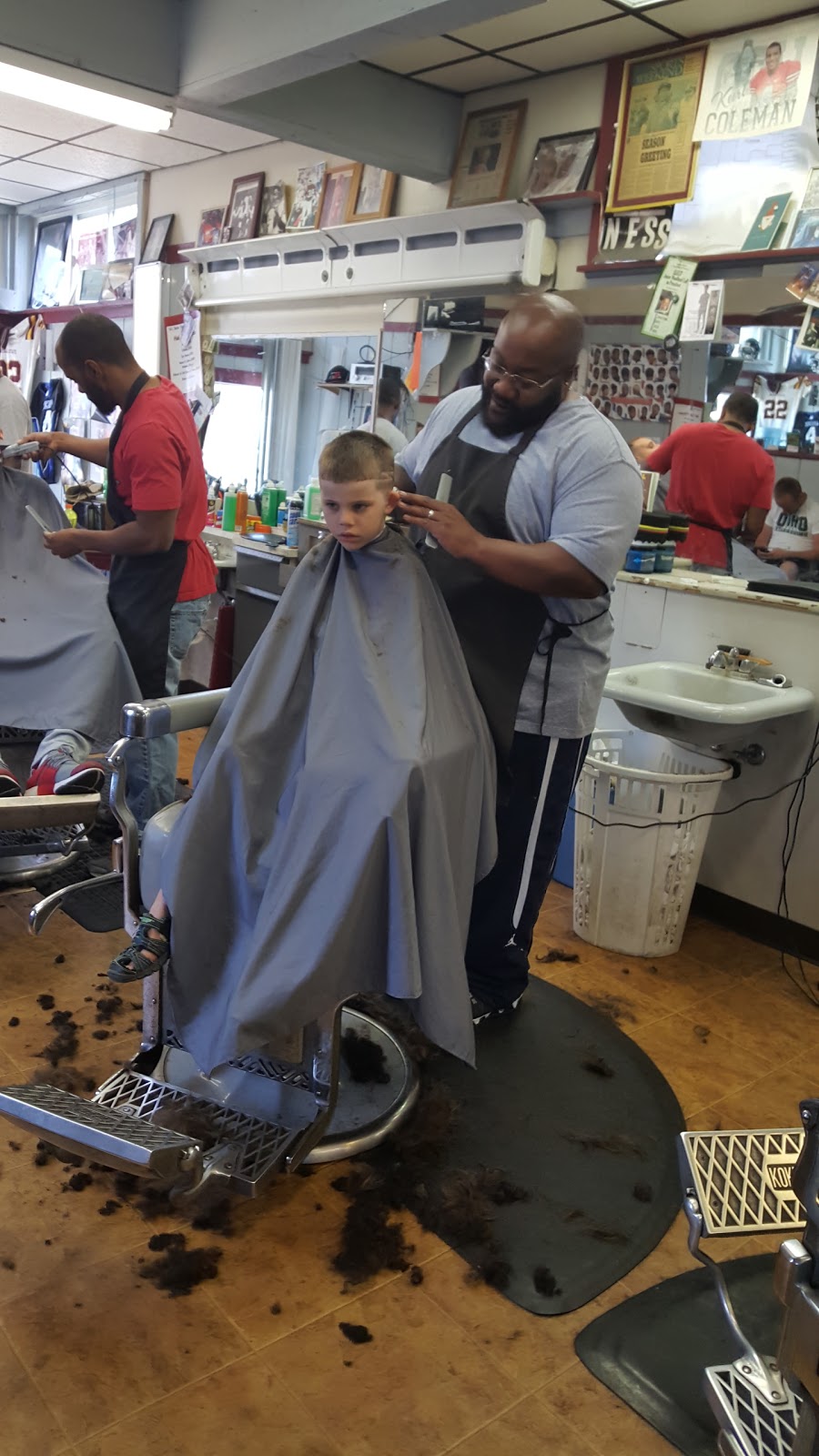 Sids Barber Shop | 43 W 2nd St, Xenia, OH 45385, USA | Phone: (937) 372-0233