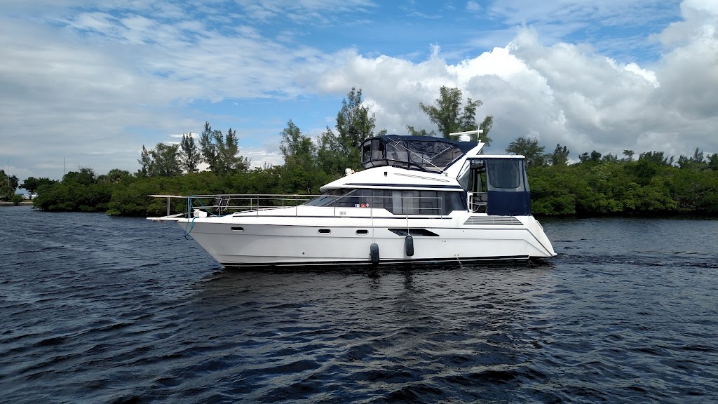 Cuts Edge Harbor Marina Inc | 4000 10th St W, Palmetto, FL 34221, USA | Phone: (941) 729-4878