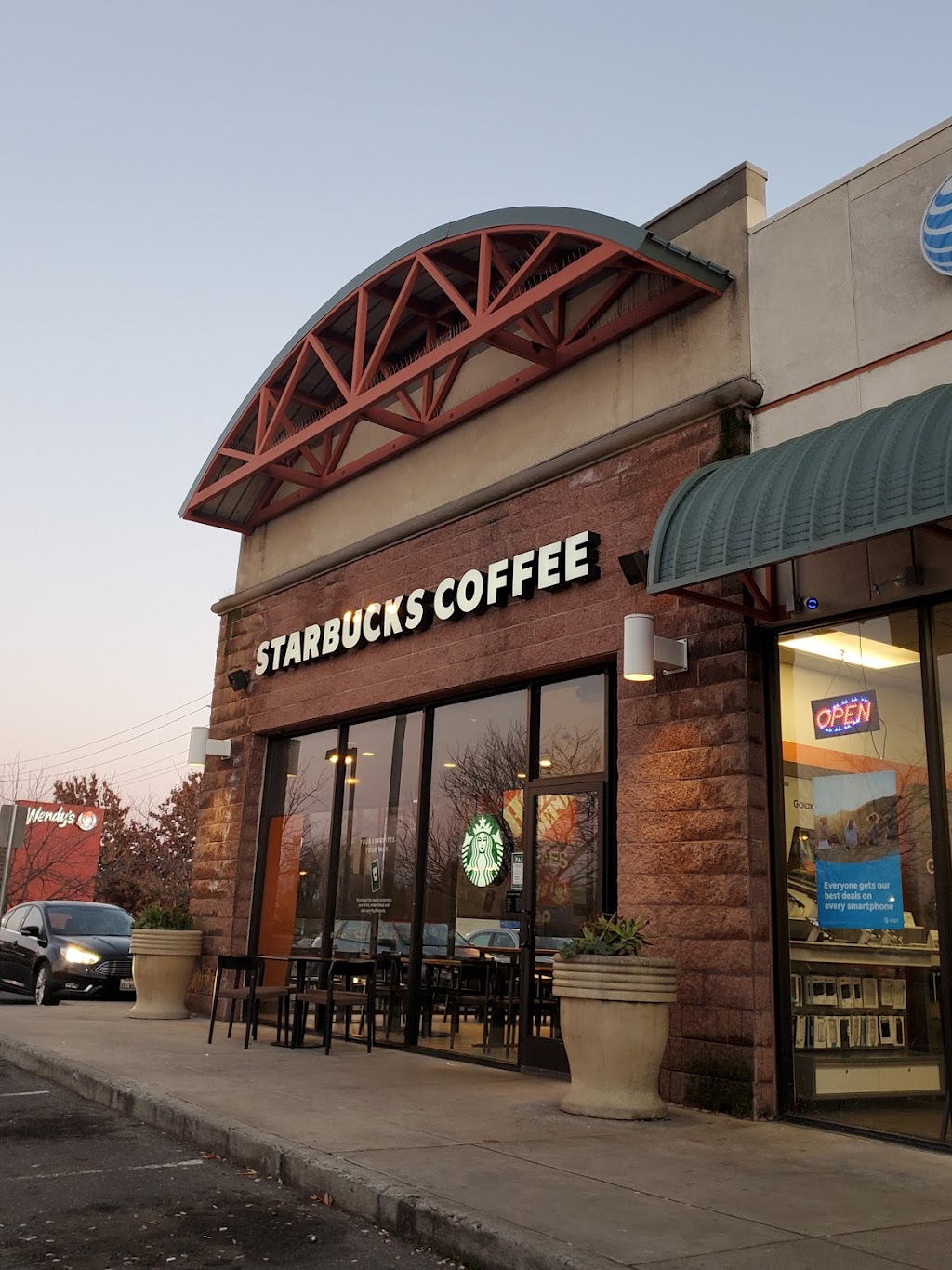 Starbucks | Home Depot Center, 1441 Meadowview Rd, Sacramento, CA 95832 | Phone: (916) 429-2748