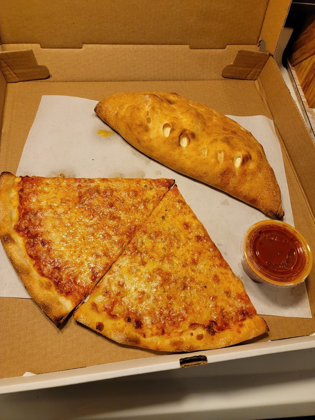 Divine Pizza | 634 Arena Dr #104, Trenton, NJ 08610 | Phone: (609) 888-4005