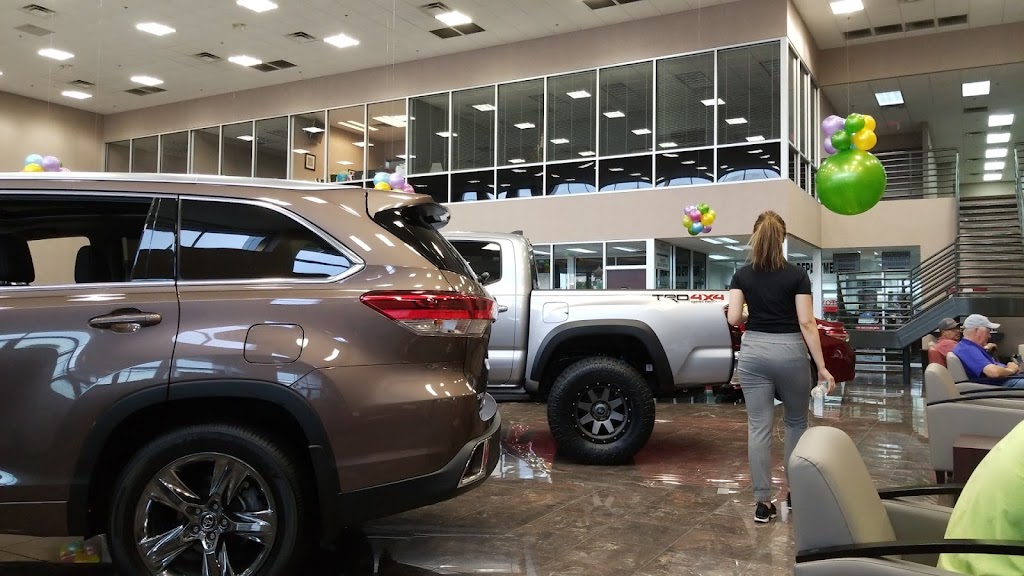 Freeman Toyota | 204 NE Loop 820, Hurst, TX 76053, USA | Phone: (817) 383-0871