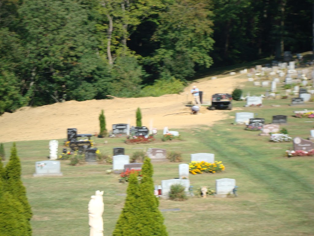 Oak Grove Cemetery | 122 Rockdale Rd, Follansbee, WV 26037, USA | Phone: (304) 527-7058