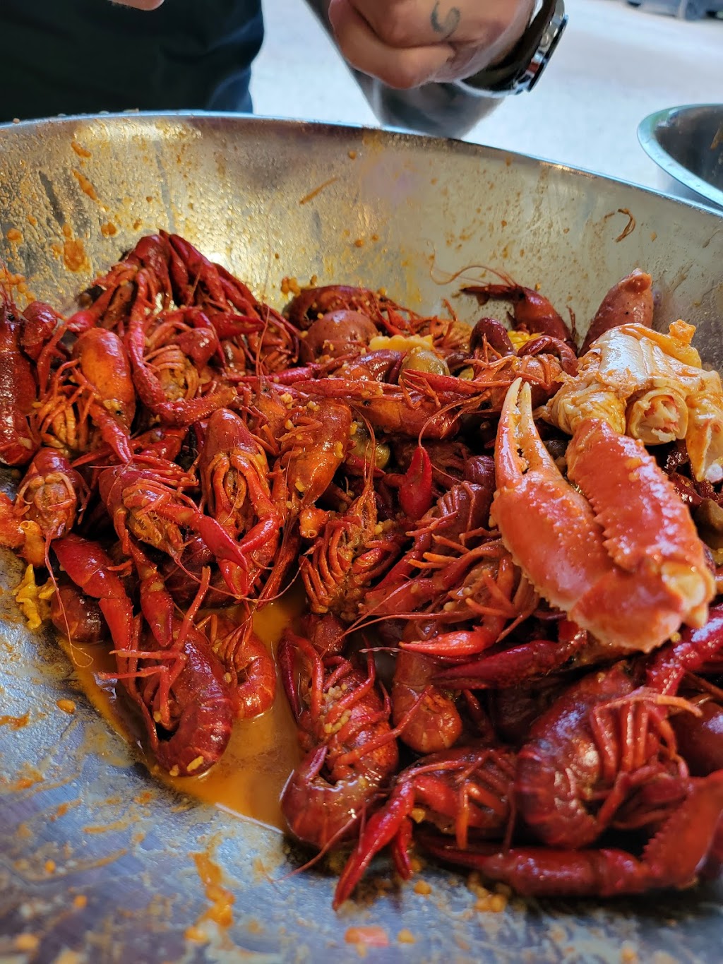 Overall Crawfish and Seafood | 23193 FM 1485, New Caney, TX 77357, USA | Phone: (832) 784-4727