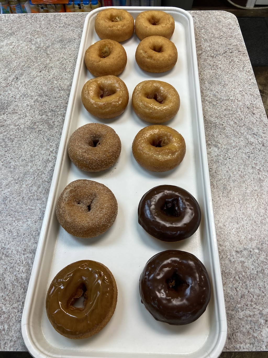 Donuts Etc | 102 N Dallas St #100, Palmer, TX 75152, USA | Phone: (972) 449-2326