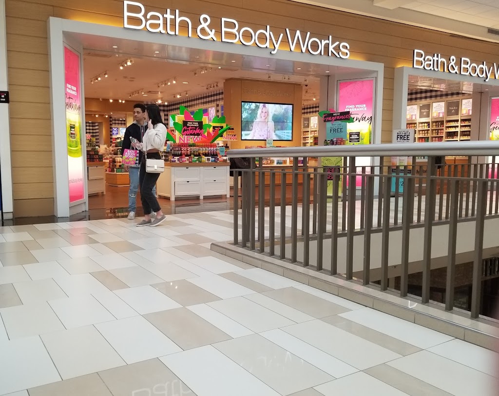 Bath & Body Works | 120 Washington Ave, Albany, NY 12203, USA | Phone: (518) 862-2123