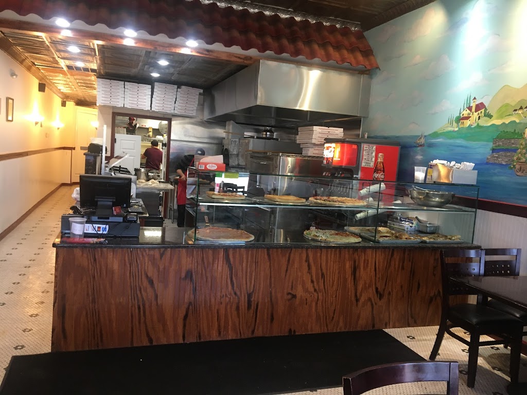 Franks pizza & pasta | 505 Bedford Ave, Bellmore, NY 11710, USA | Phone: (516) 636-5569