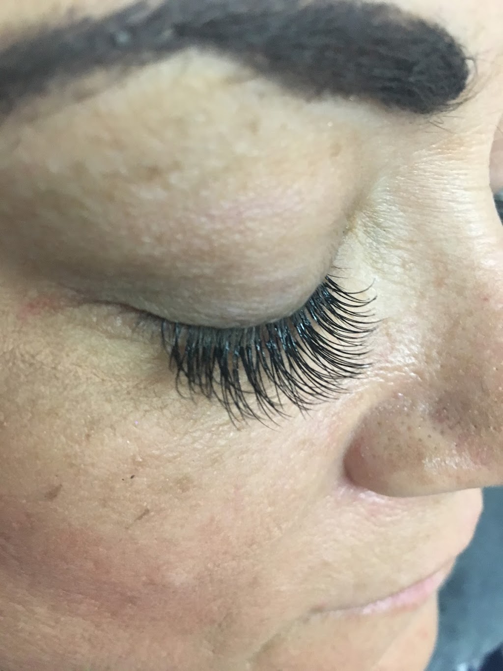 Lash n Out | 22749 CA-18 a4, Apple Valley, CA 92307 | Phone: (760) 247-3399