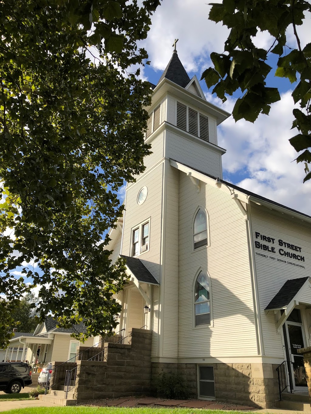 First Street Bible Church | 100 W F St, Lincoln, NE 68508, USA | Phone: (402) 476-3080