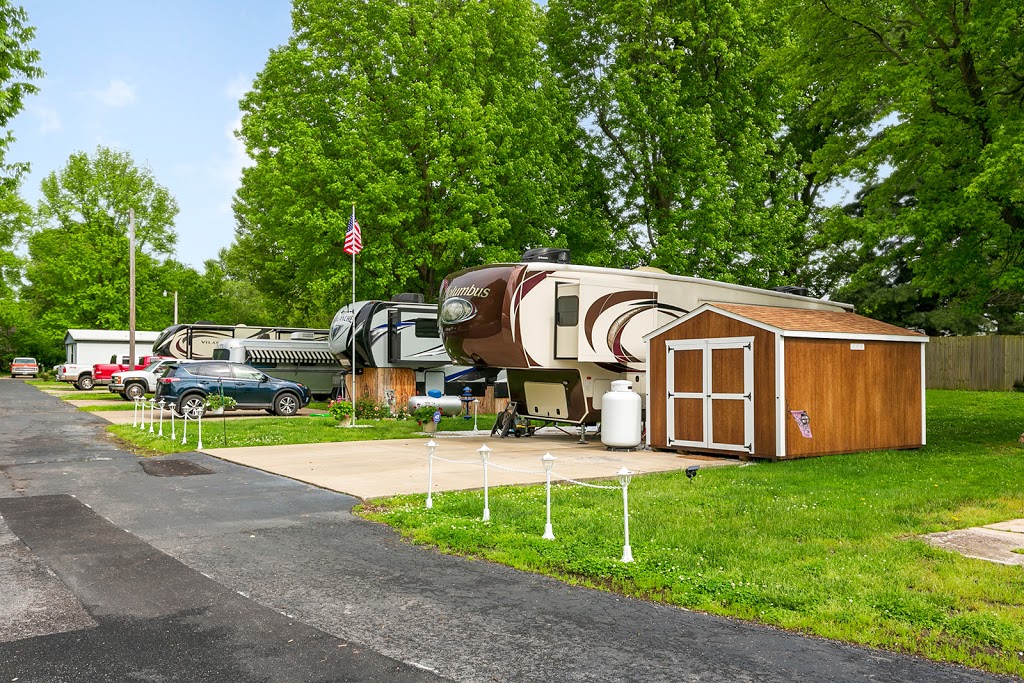 Newcastle Mobile Home Park | 1410 West Dr Lot 2, Bethalto, IL 62010, USA | Phone: (618) 251-3300