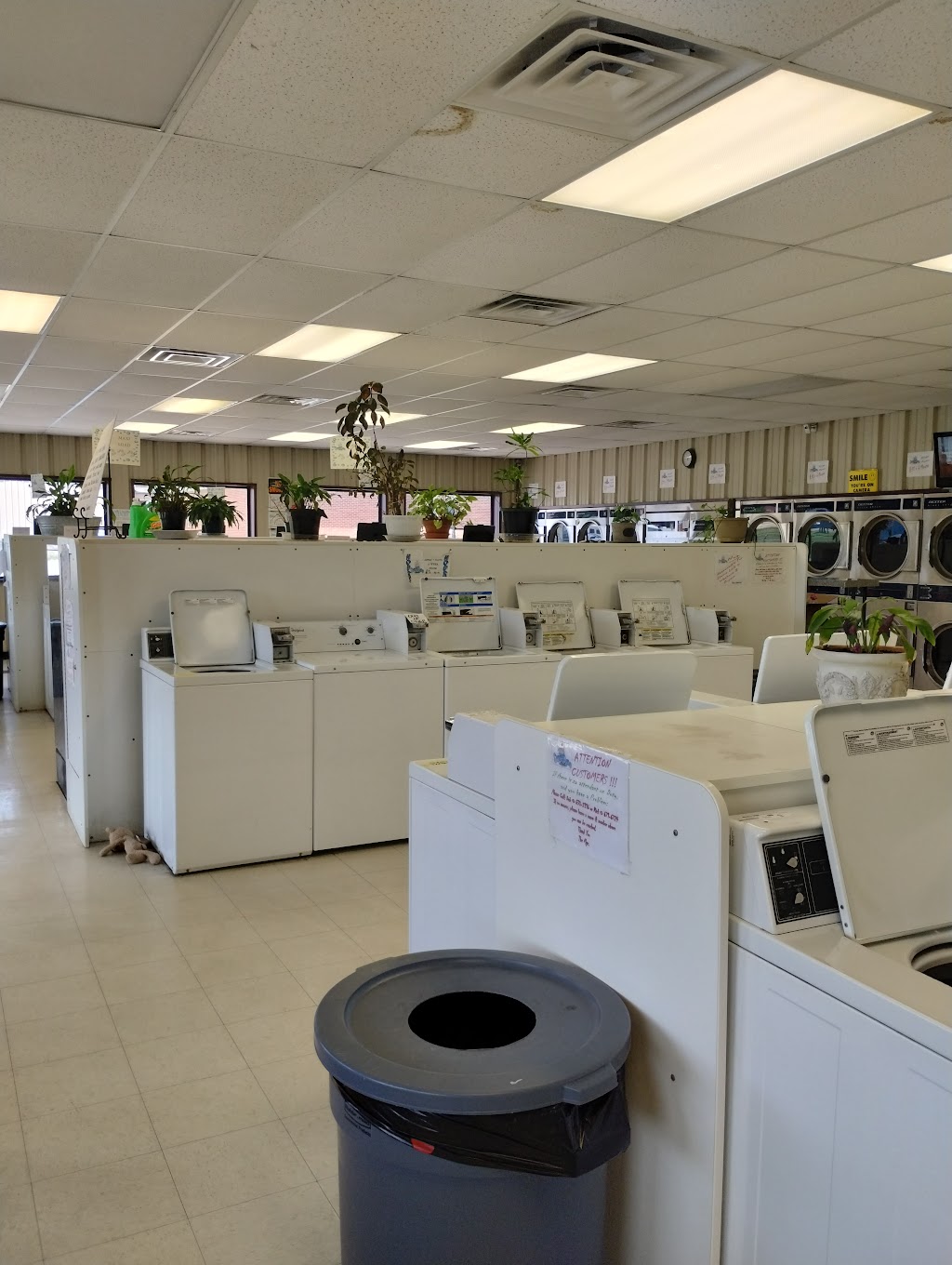 Suds & Duds | 140 E 3rd Ave, Bristow, OK 74010, USA | Phone: (918) 367-5731