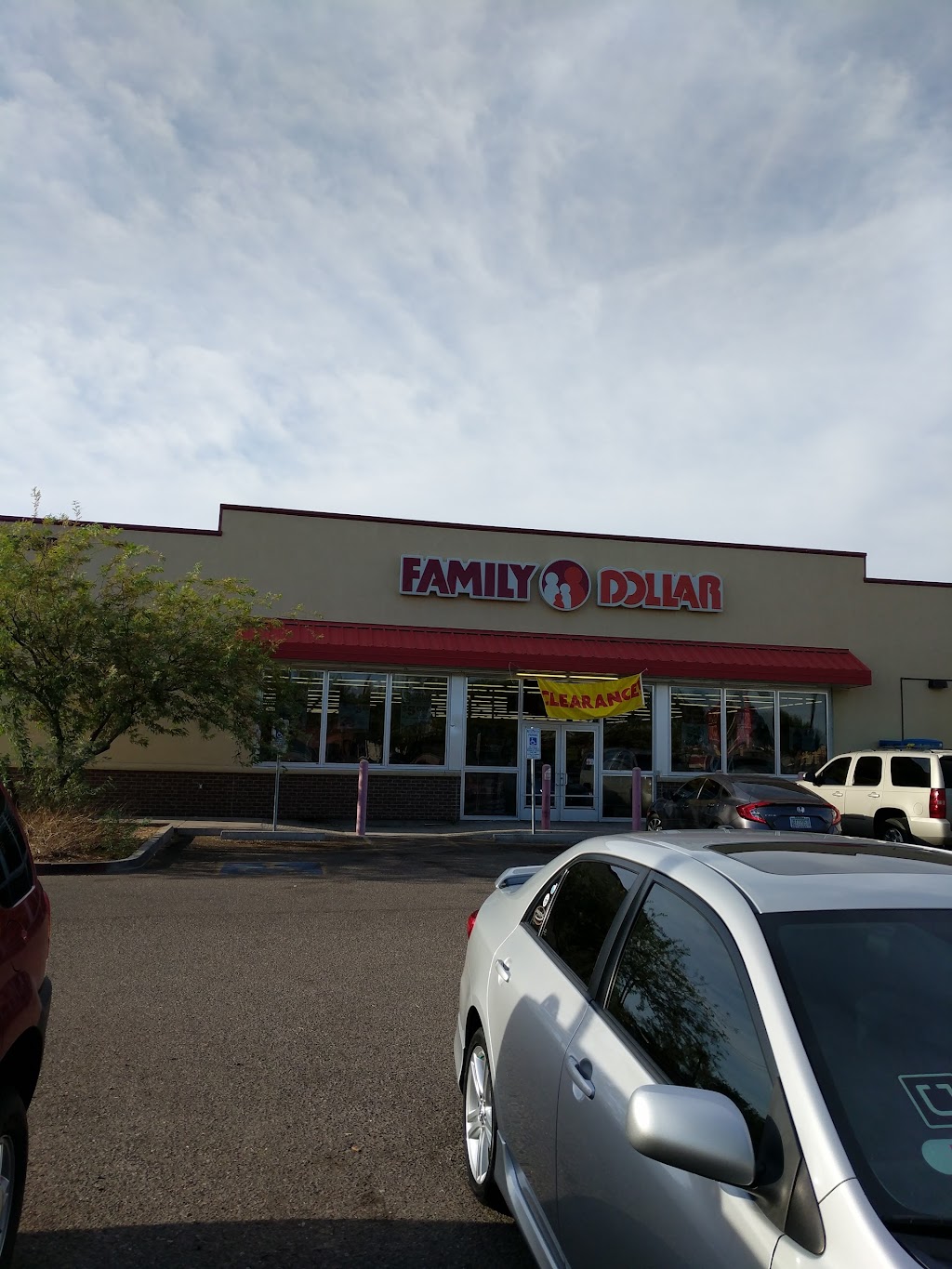 Family Dollar | 3250 W Indian School Rd, Phoenix, AZ 85017, USA | Phone: (480) 824-7173