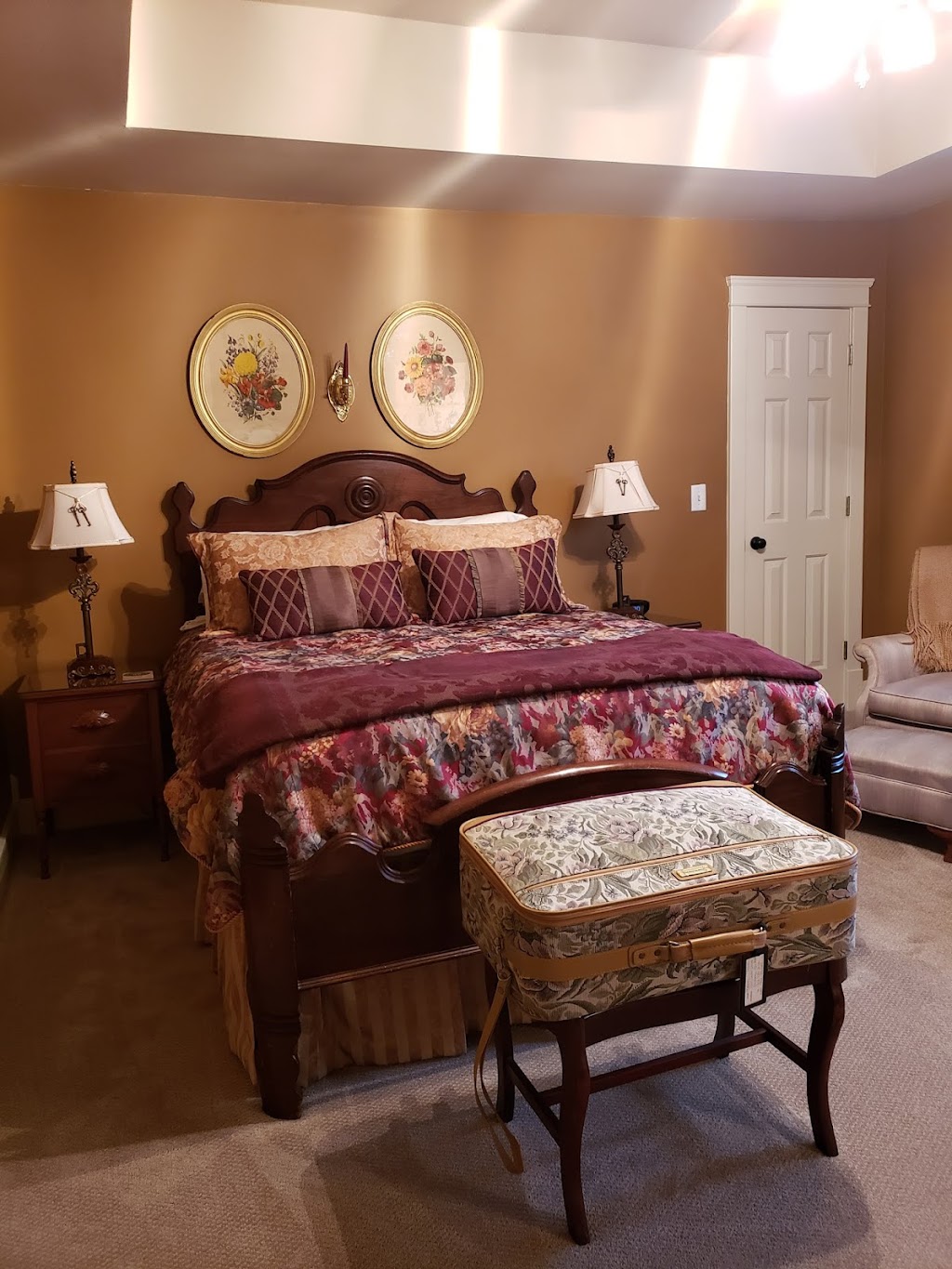Magnolia House Bed & Breakfast | 1317 Columbia Ave, Franklin, TN 37064, USA | Phone: (615) 794-8178
