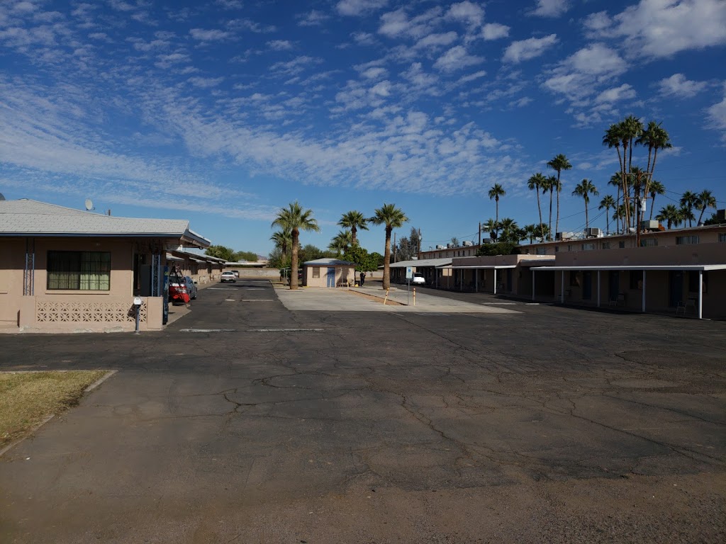 Trails West Motel | 6502 E Main St, Mesa, AZ 85205, USA | Phone: (480) 985-9988