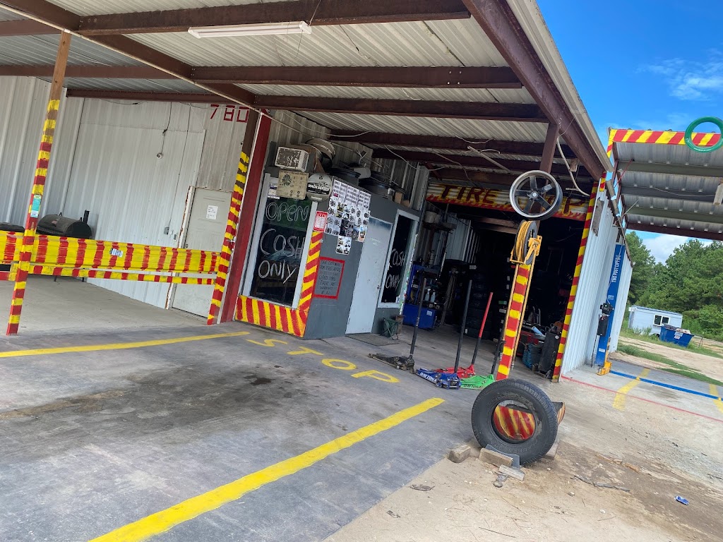 Andy’s tire shop road service 24/7 | 6780 Farm to Market 1010 Rd, Cleveland, TX 77327, USA | Phone: (832) 971-0799