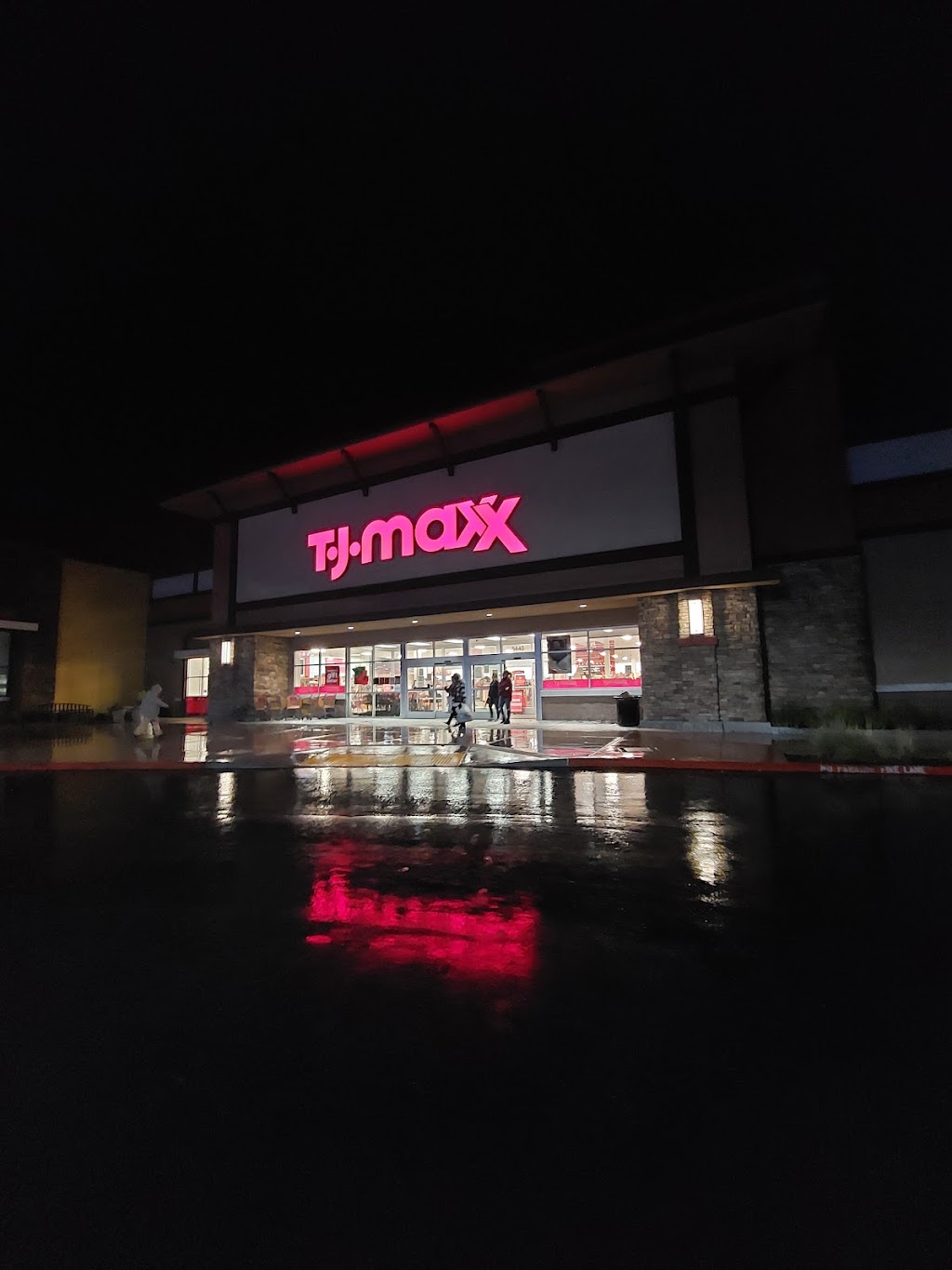 T.J. Maxx | 5440 Crossings Dr, Rocklin, CA 95677, USA | Phone: (916) 652-7542