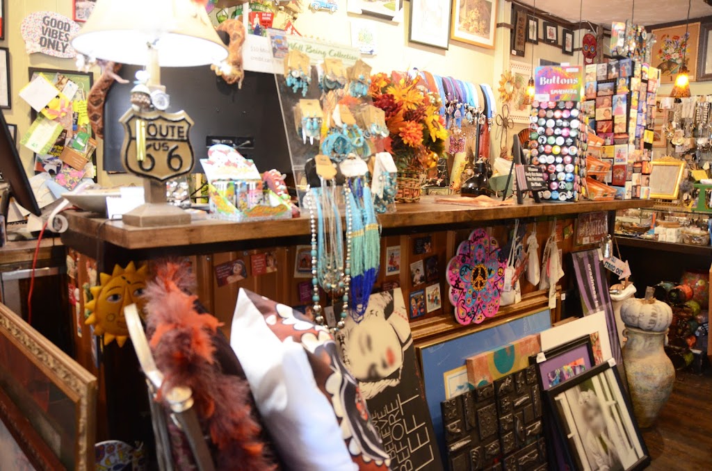 Eclectic Trading Co | 520 W Osage St, Pacific, MO 63069, USA | Phone: (636) 393-0346