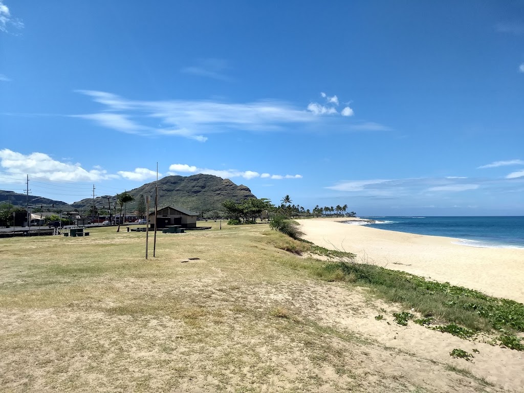 Māʻili Beach Park | 87-21 Farrington Hwy, Waianae, HI 96792, USA | Phone: (808) 768-3003