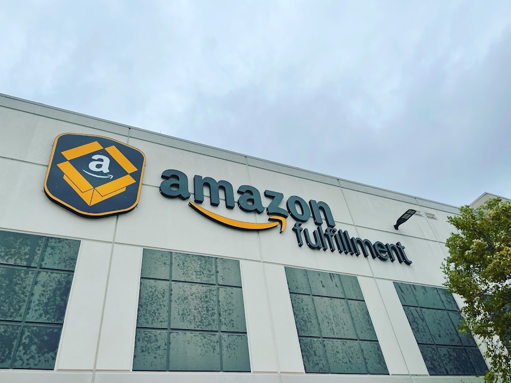 BNA3 Amazon Fulfillment Center | 2020 Joe B Jackson Pkwy, Murfreesboro, TN 37127, USA | Phone: (866) 216-1072