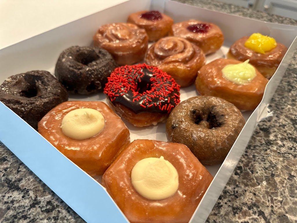 Ringos Donuts | 1200 S Church St, Smithfield, VA 23430, USA | Phone: (757) 357-7070