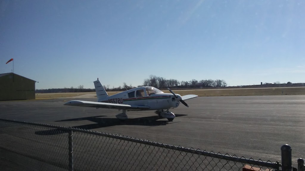 Lakefield Airport | 6177 OH-219, Celina, OH 45822, USA | Phone: (419) 268-2190