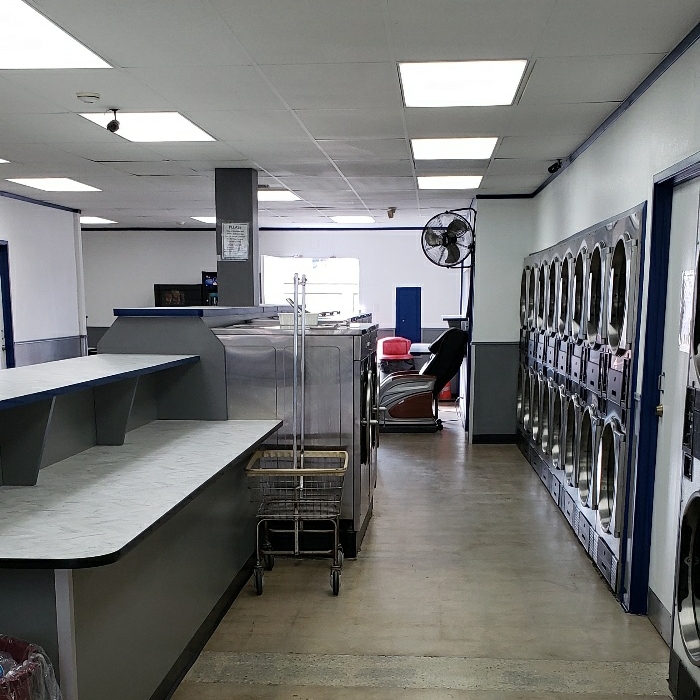 Sudz Coin Laundry | 1324 E Chapman Ave, Fullerton, CA 92831, USA | Phone: (714) 870-8682