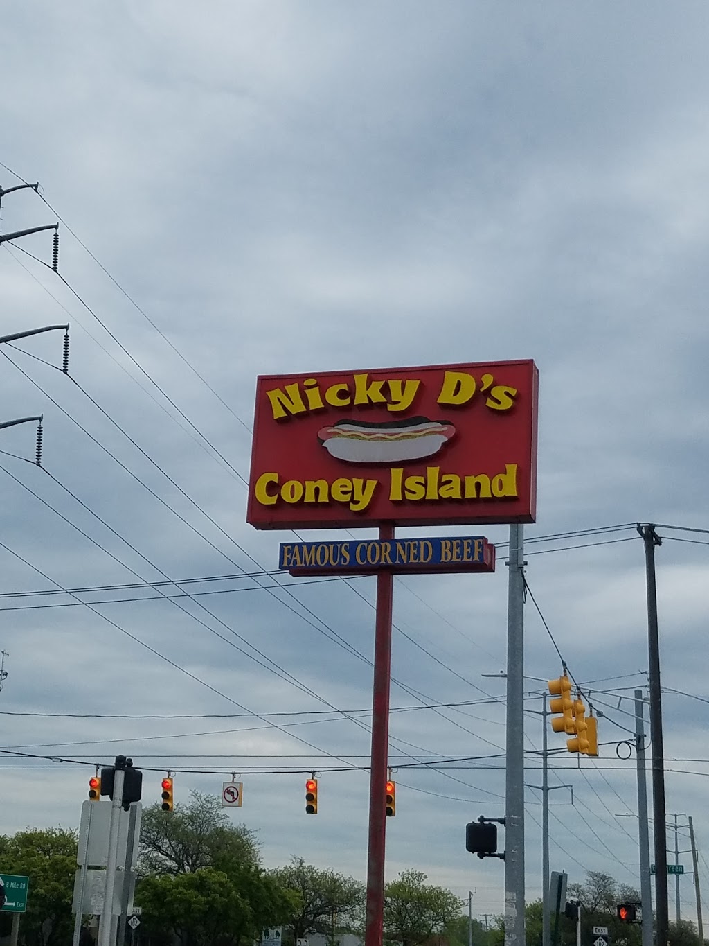 Nicky Ds Coney Island | 20001 M-102, Detroit, MI 48219, USA | Phone: (313) 533-5443